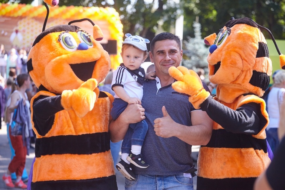 Каким запомнят нынешний «Медовый фестиваль» в Пскове Каким запомнят нынешний «Медовый фестиваль» в Пскове