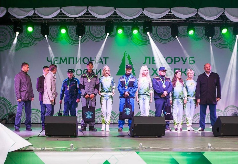 Экскаваторщик из Дедовичей выиграл снегоход благодаря профессионализму