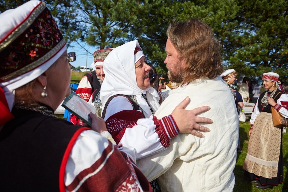 Представители народа сето собрались в Сигово на семейные встречи Представители народа сето собрались в Сигово на семейные встречи