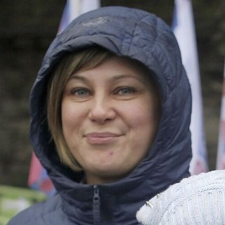 Приставку подарю дедушке