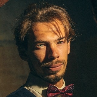 Любовь сквозь театры