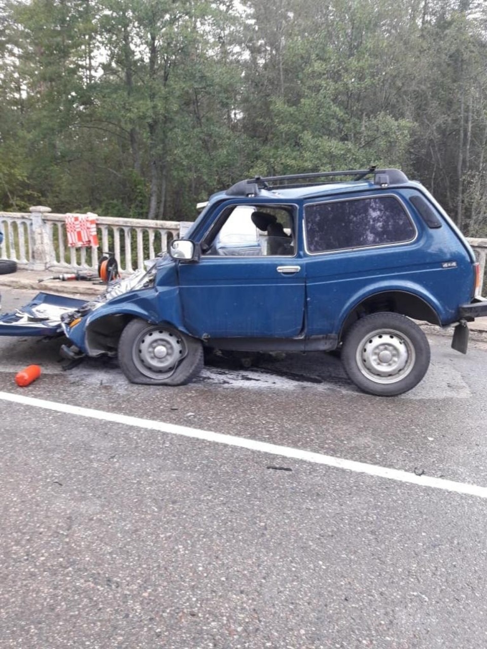 Появились фотографии автомобильного моста, обрушившегося в Себежском районе