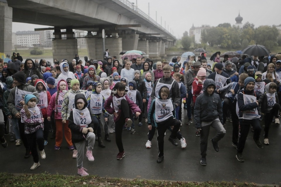 В Пскове пробежали «Кросс наций»