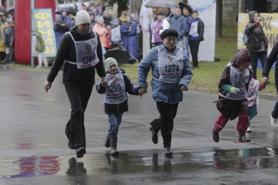 В Пскове пробежали «Кросс наций»