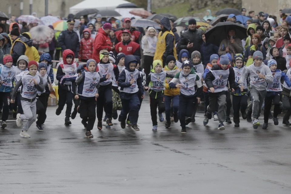 В Пскове пробежали «Кросс наций»