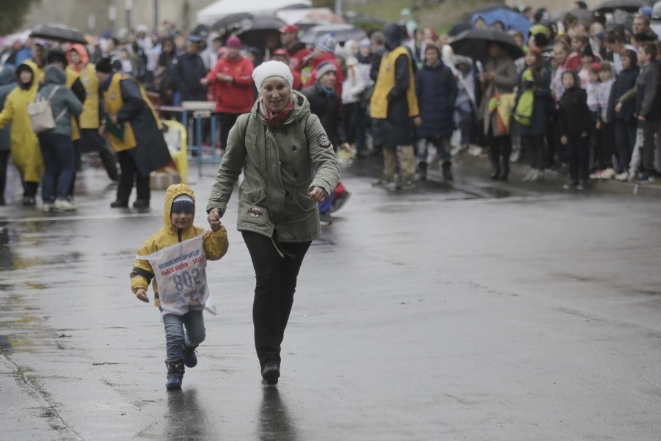 В Пскове пробежали «Кросс наций»