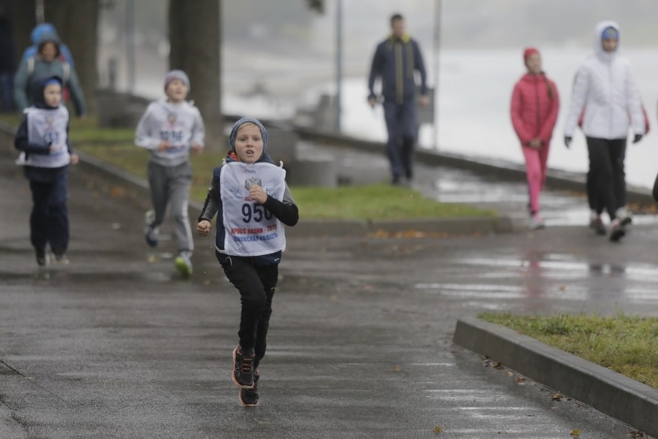 В Пскове пробежали «Кросс наций»