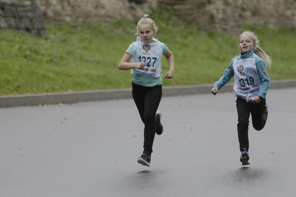 В Пскове пробежали «Кросс наций»