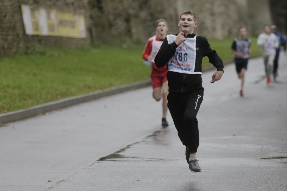 В Пскове пробежали «Кросс наций»