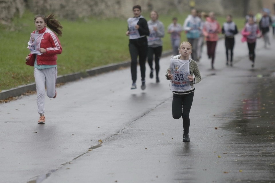 В Пскове пробежали «Кросс наций»