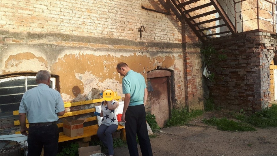 Подметают улицу Свободы - как в разных районах проходят обязательные работы