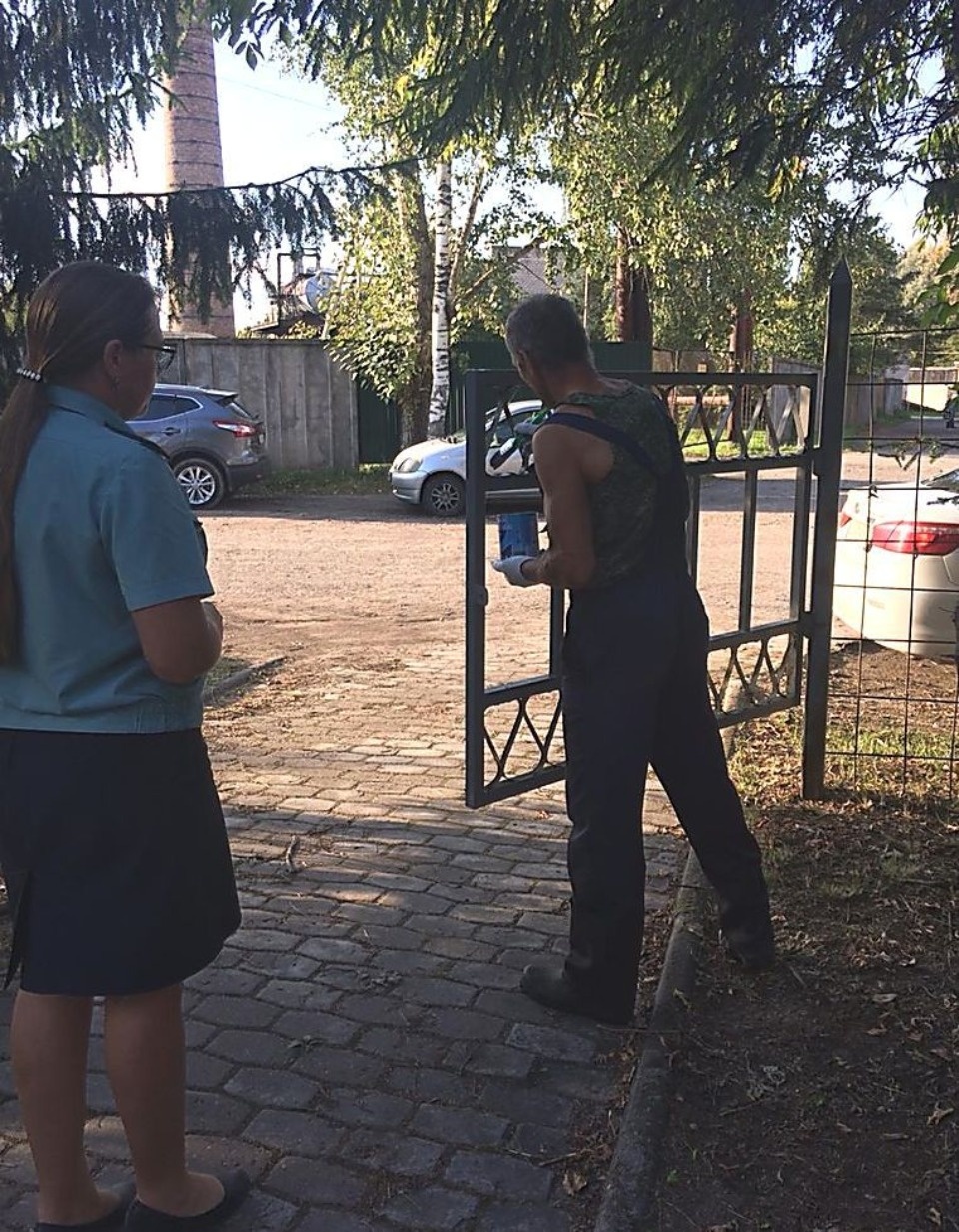 Подметают улицу Свободы - как в разных районах проходят обязательные работы