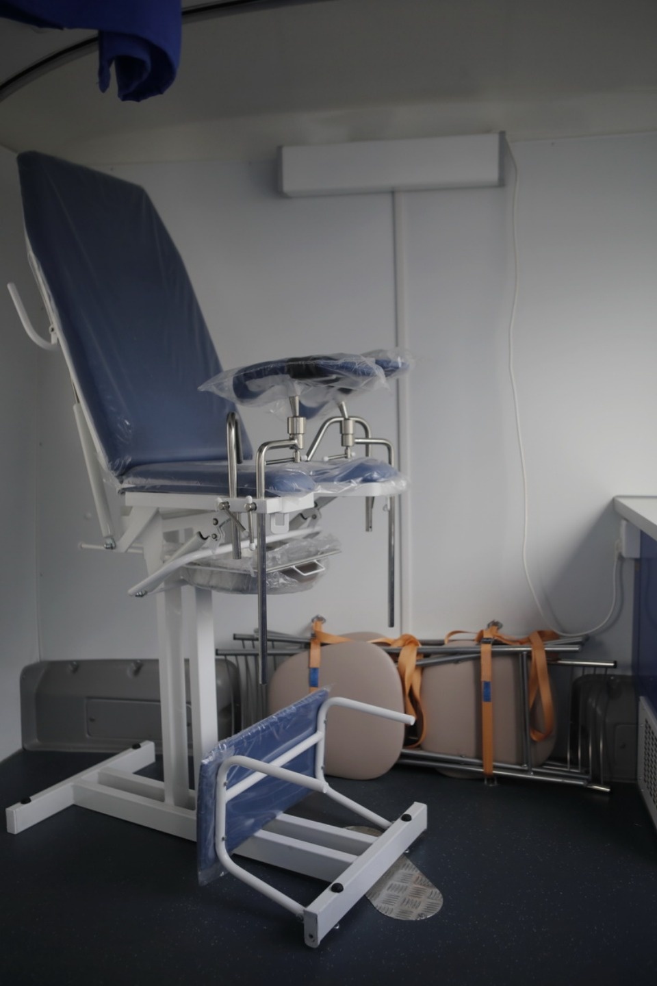 Псковская область получила новые мобильные фельдшерско-акушерских пункты