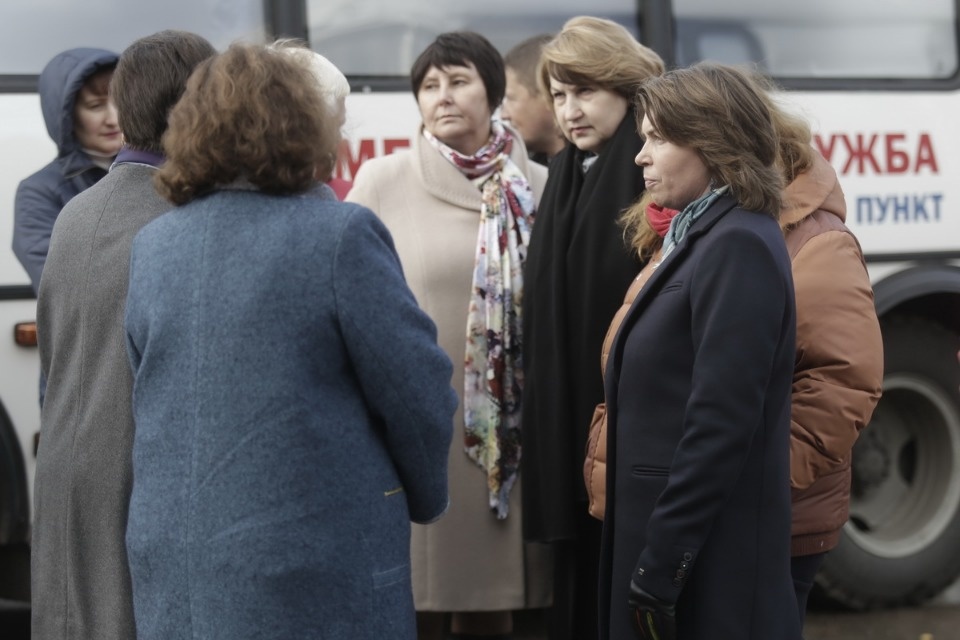 Псковская область получила новые мобильные фельдшерско-акушерских пункты