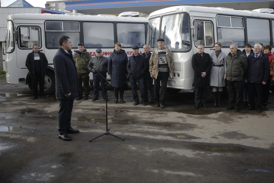 Псковская область получила новые мобильные фельдшерско-акушерских пункты