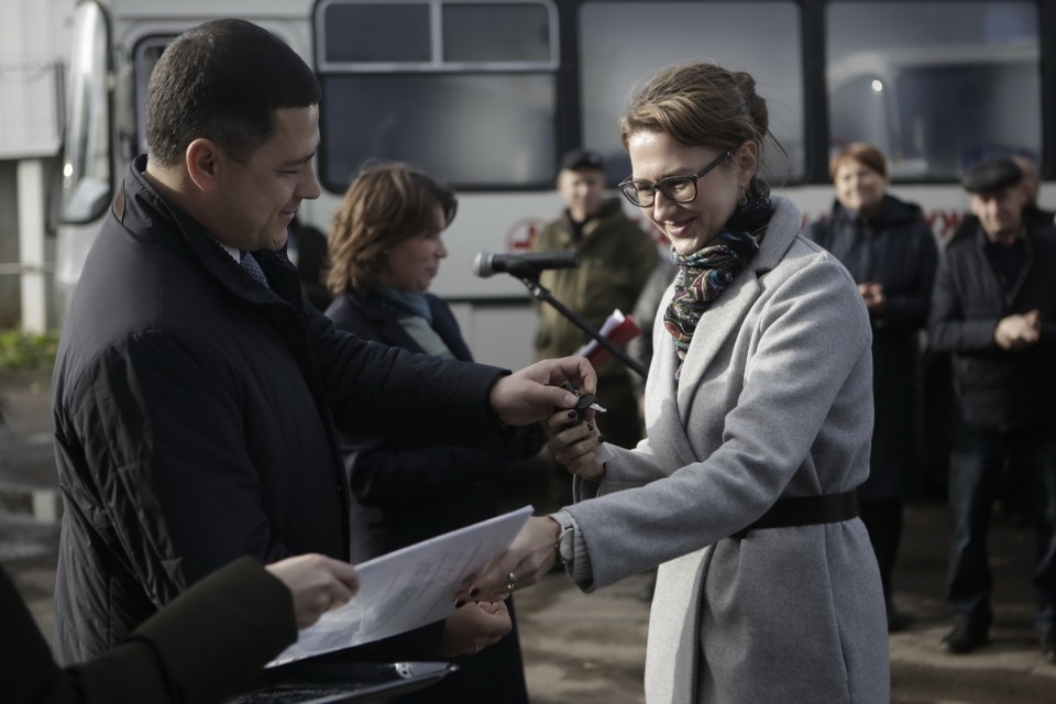 Псковская область получила новые мобильные фельдшерско-акушерских пункты