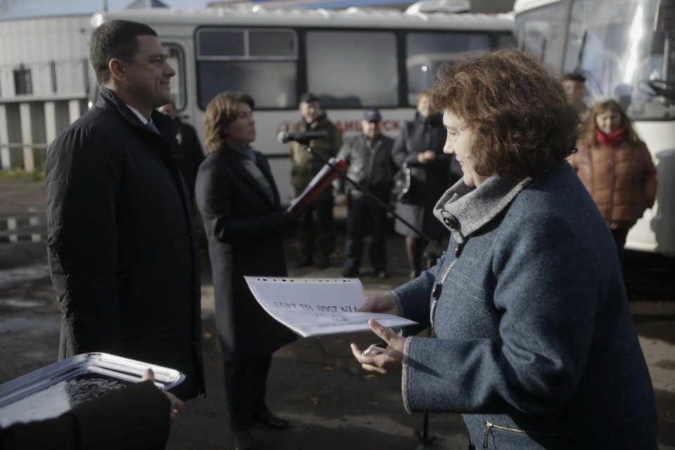 Псковская область получила новые мобильные фельдшерско-акушерских пункты