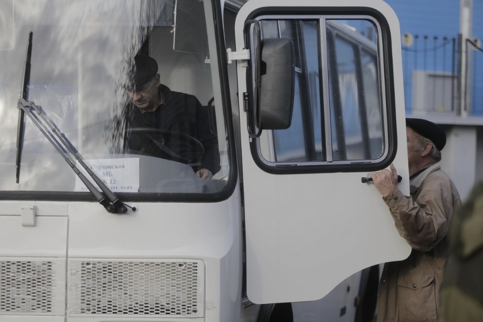 Псковская область получила новые мобильные фельдшерско-акушерских пункты