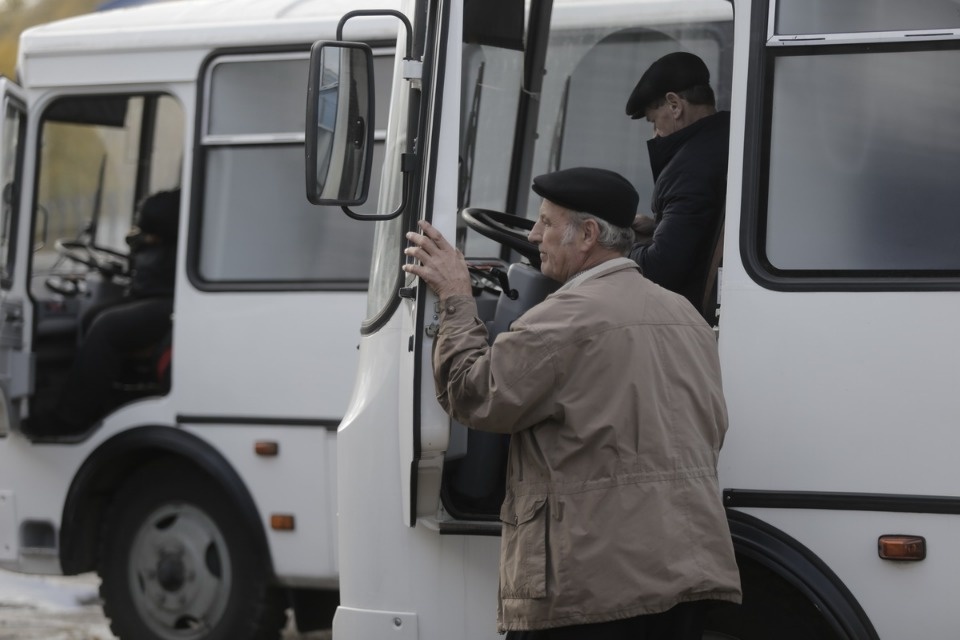 Псковская область получила новые мобильные фельдшерско-акушерских пункты
