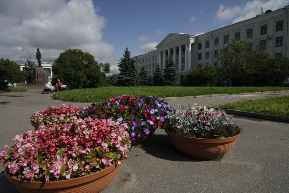 Псковский госуниверситет принимает поздравления в честь своего восьмого дня рождения
