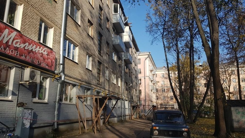 «В последнюю очередь» - подрядчик капремонта обиделся на псковскую пенсионерку за жалобу