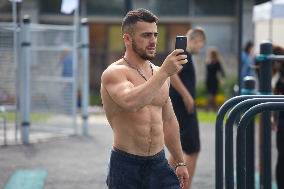 В новом воркаут-центре смогут заниматься псковичи старше семи лет