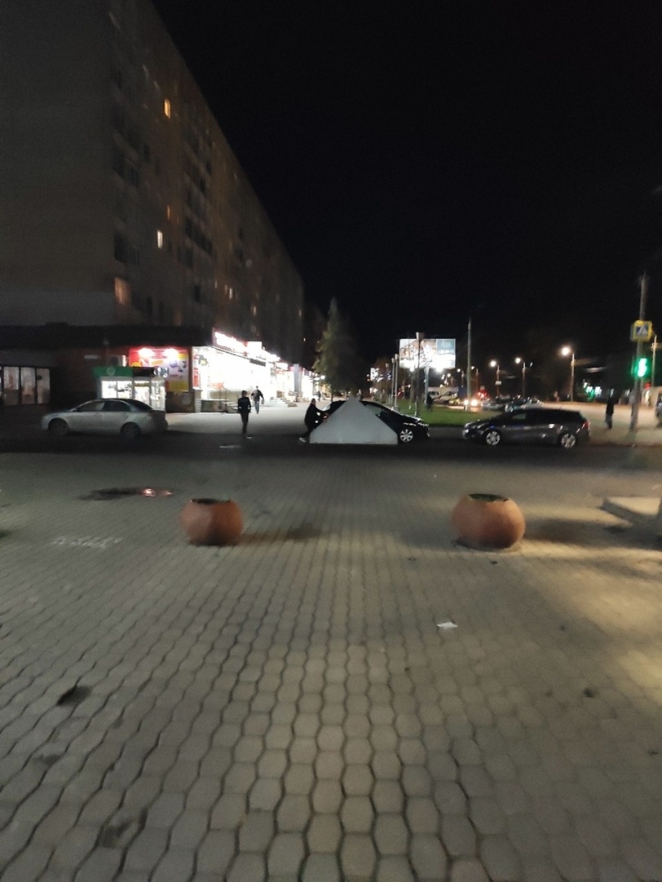 Очевидцы делятся в соцсетях фотографиями разрушительного ветра в Псковской области (ОБНОВЛЯЕТСЯ)