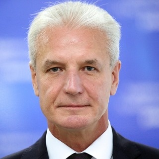 Серьёзной поддержкой назвал социальную доплату к пенсиям псковичей Александр Котов