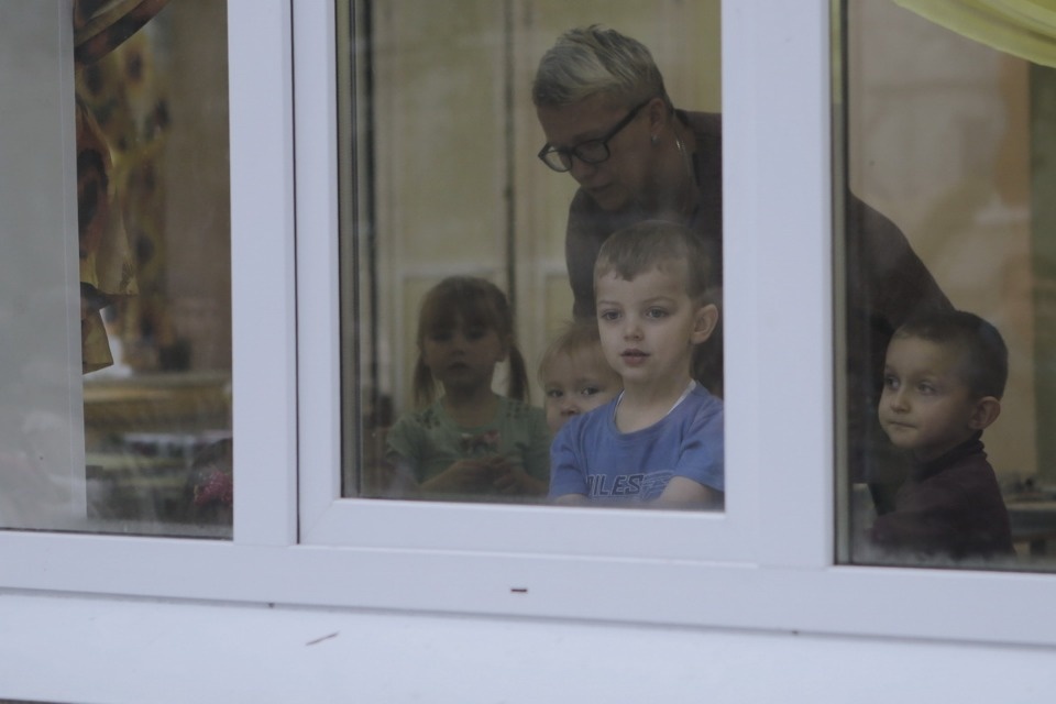 Депутаты проверили, как в школах и детсадах Пскова тратят сэкономленные ими деньги