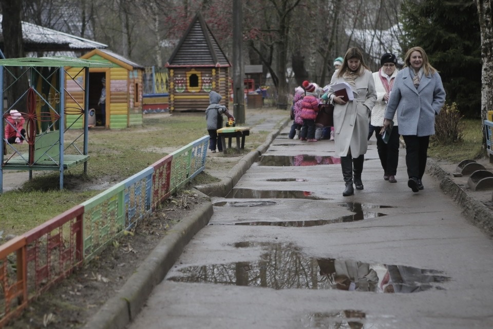 Депутаты проверили, как в школах и детсадах Пскова тратят сэкономленные ими деньги