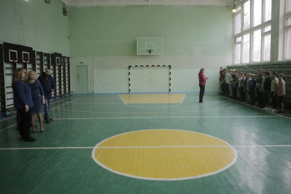 Депутаты проверили, как в школах и детсадах Пскова тратят сэкономленные ими деньги