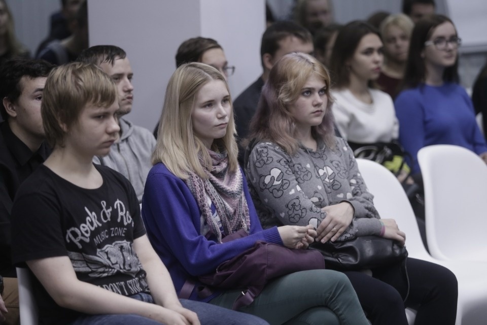 Псковские волонтёры, подключающие цифровое ТВ, поборются на статуэтку «Народного признания»