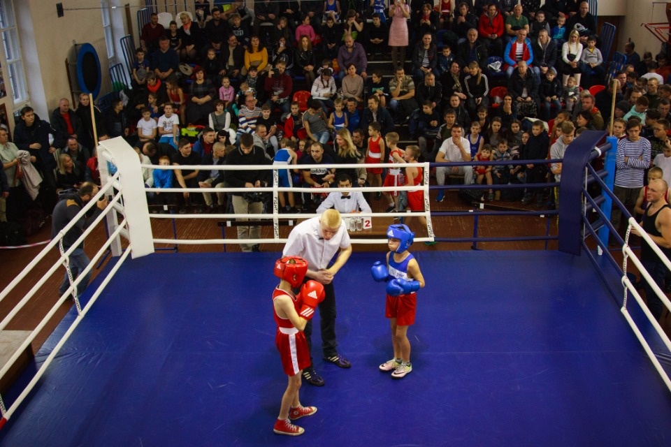 Джеффри Монсон посетил детский турнир по боксу в Пскове Джеффри Монсон посетил детский турнир по боксу в Пскове