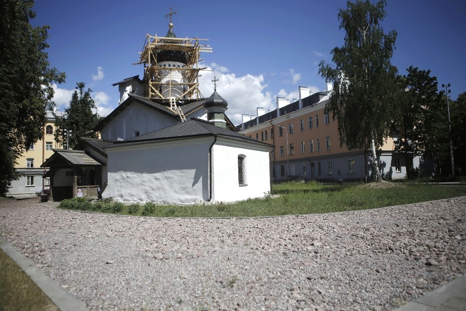 Камень на камне