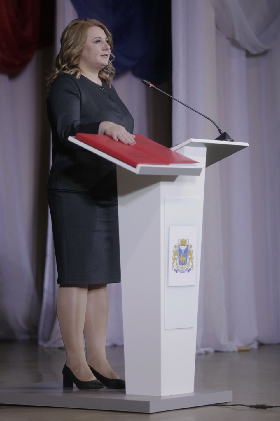 Вступление Елены Полонской в должность главы Пскова