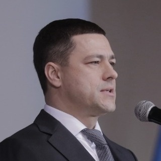 Михаил Ведерников пожелал новой главе Пскова Елене Полонской успехов, мудрости и терпения