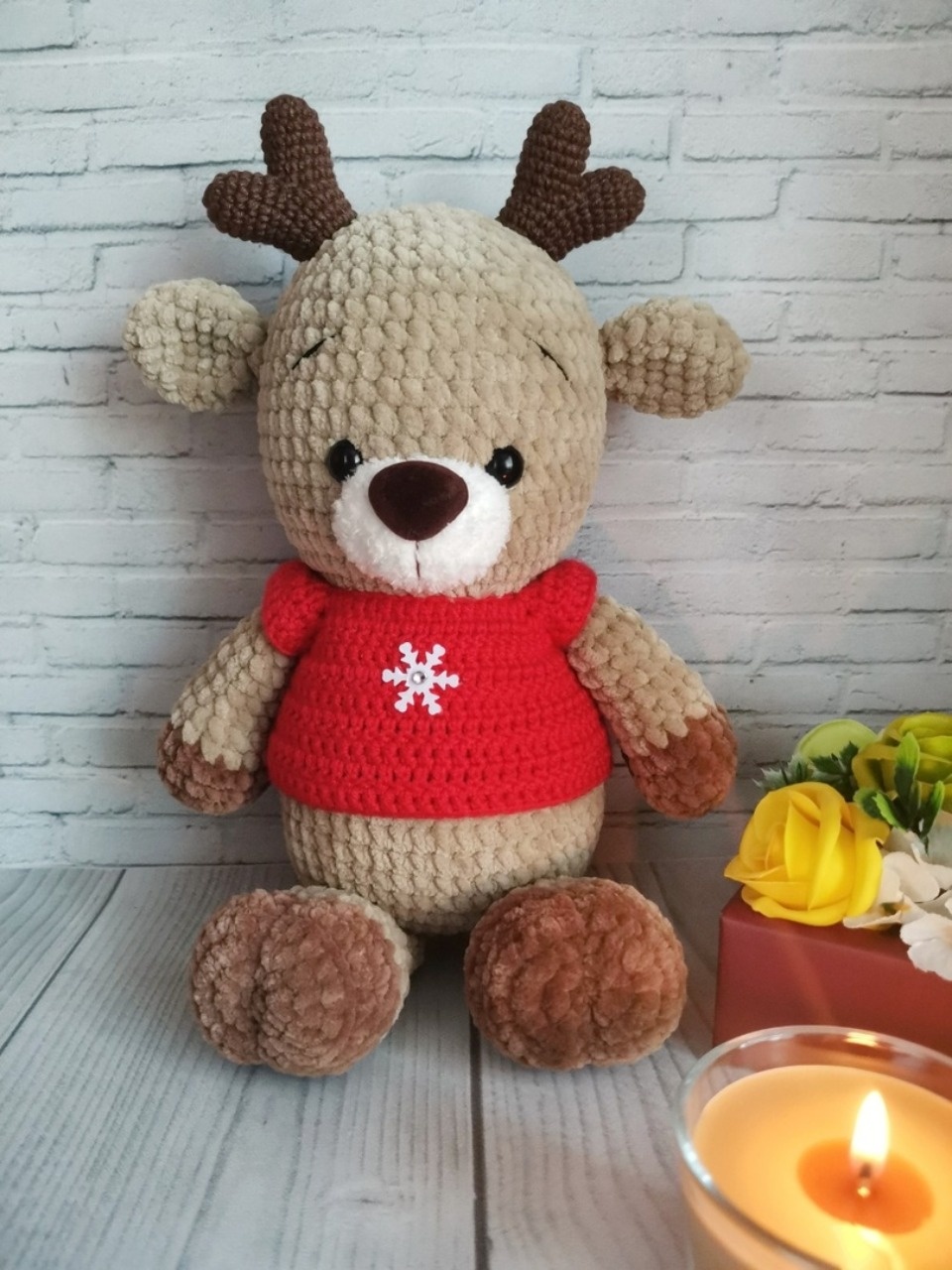 Ёлочные и настольные игрушки в виде мышек приготовила для новогодней ярмарки «ART-ель» Ольга Ильина