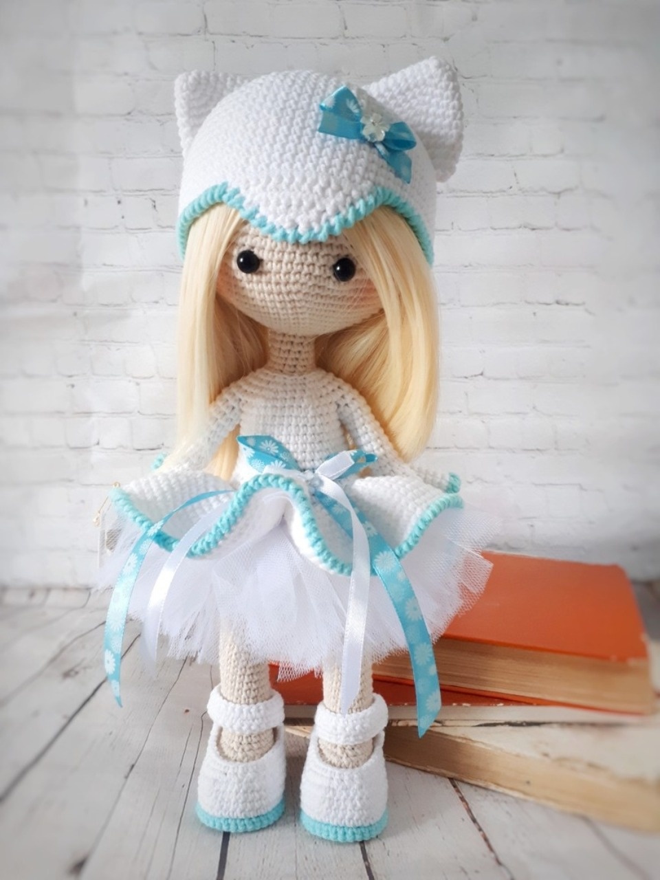 Ёлочные и настольные игрушки в виде мышек приготовила для новогодней ярмарки «ART-ель» Ольга Ильина