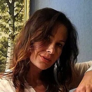 Новые тёплые шарфы, шапки и носки связала для новогодней ярмарки «ART-ель» Наталья Метлицкая