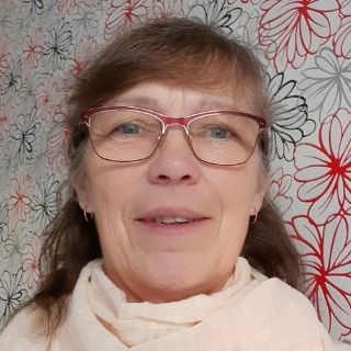 Много мягких игрушек сшила для новогодней ярмарки «ART-ель» мастер Татьяна Григорьева