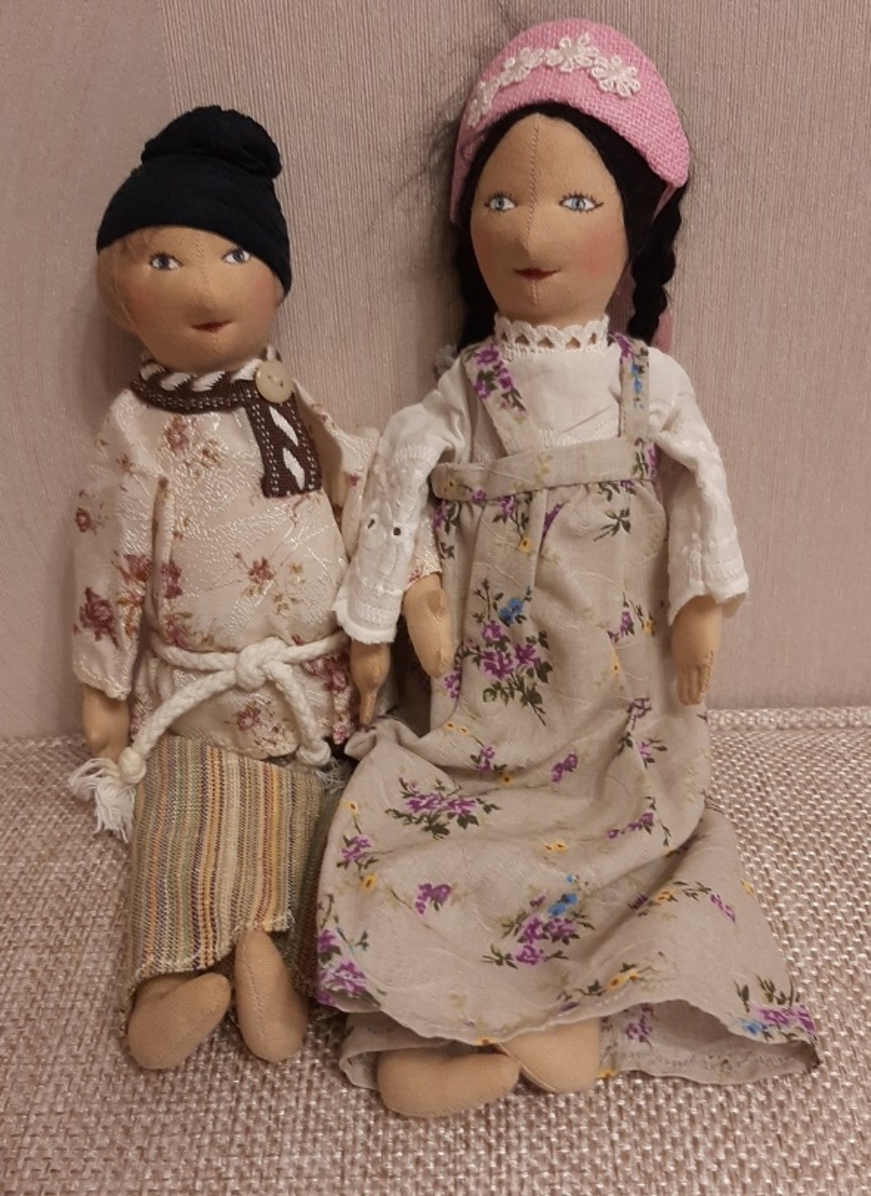 Много мягких игрушек сшила для новогодней ярмарки «ART-ель» мастер Татьяна Григорьева