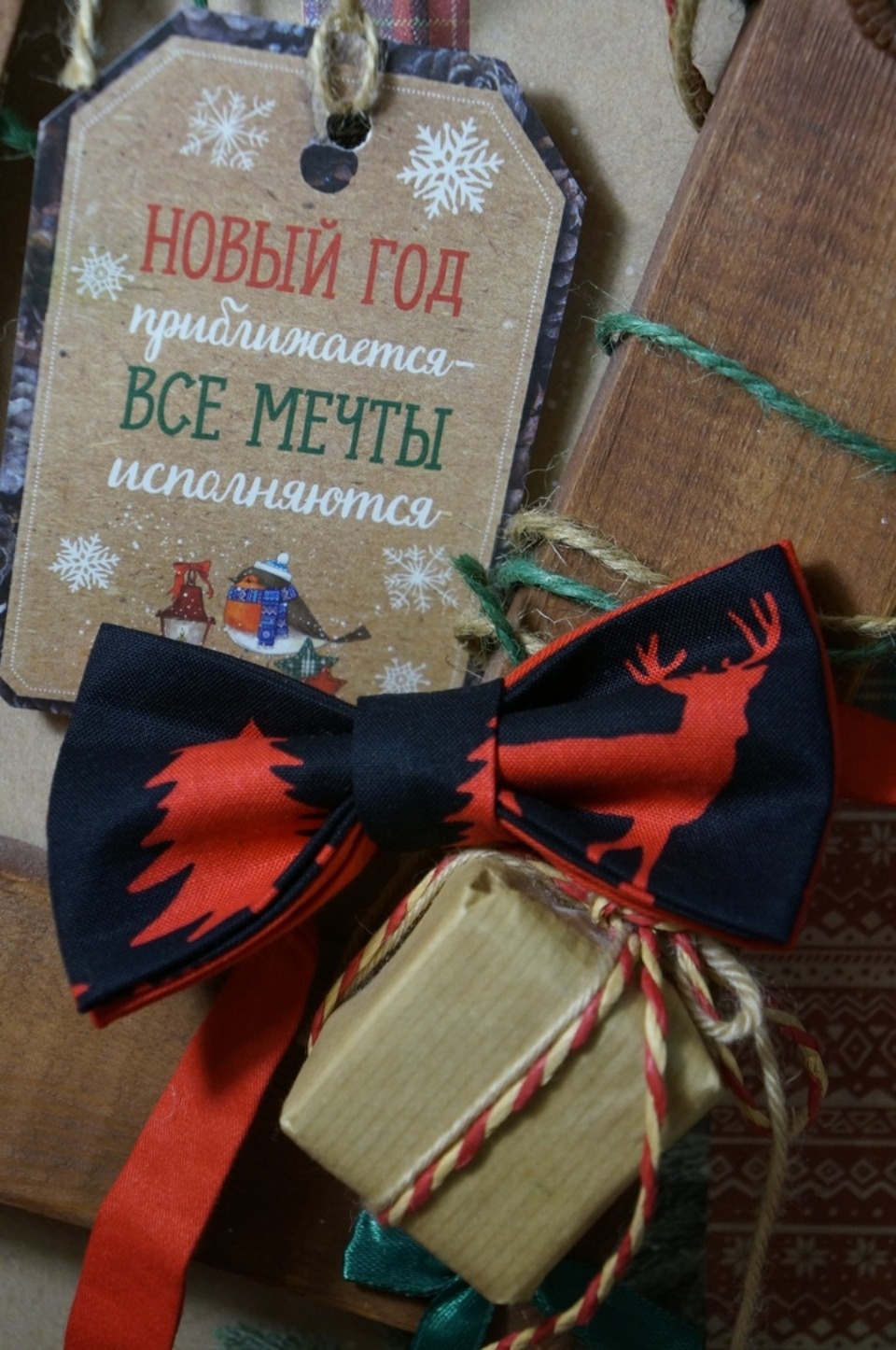 Бабочки и подтяжки от мастера Ольги Погореловой смогут купить гости ярмарки «ART-ель»