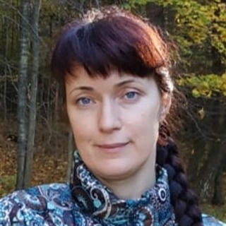 Тёплые шапочки-мышки от мастера Галины Кириенко ждут посетителей ярмарки «ART-ель»