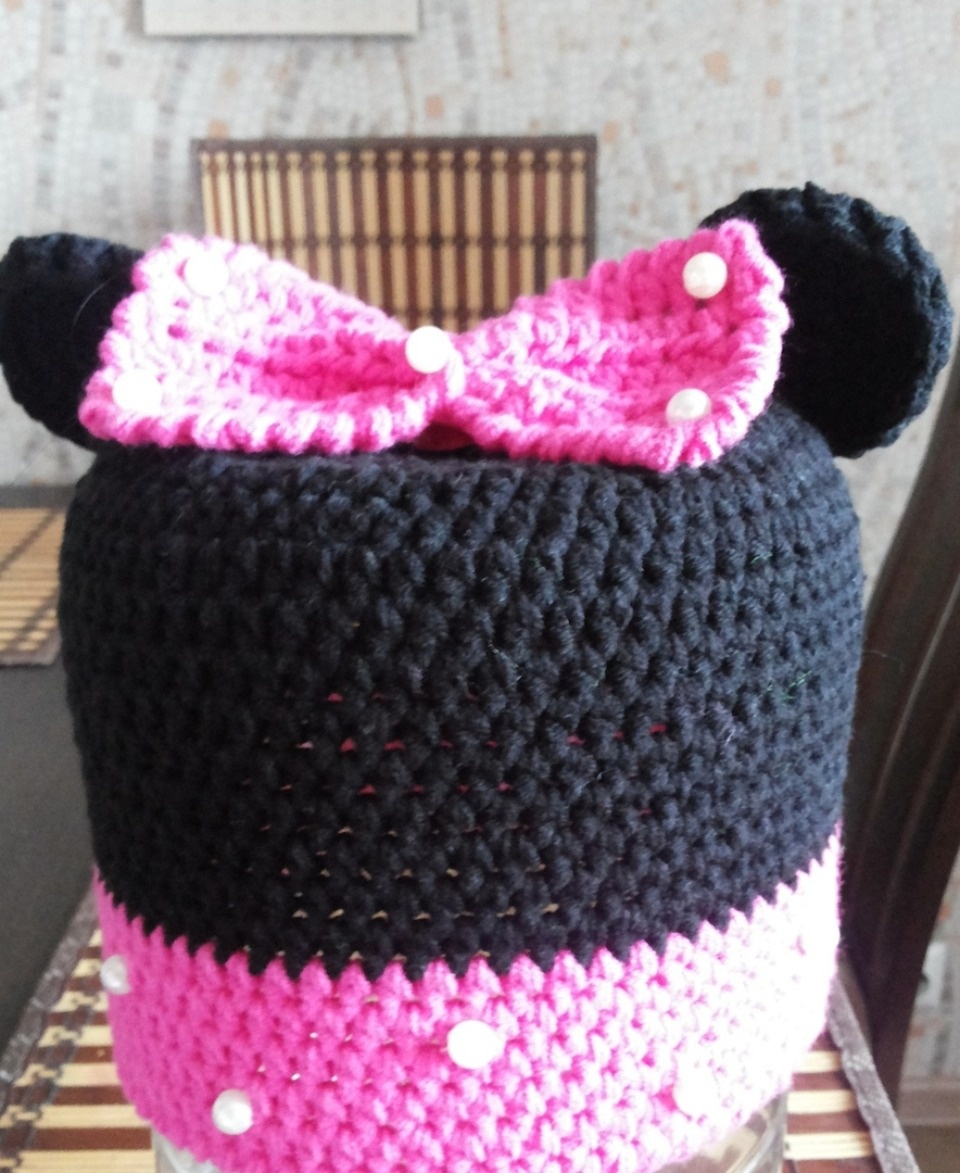 Тёплые шапочки-мышки от мастера Галины Кириенко ждут посетителей ярмарки «ART-ель»