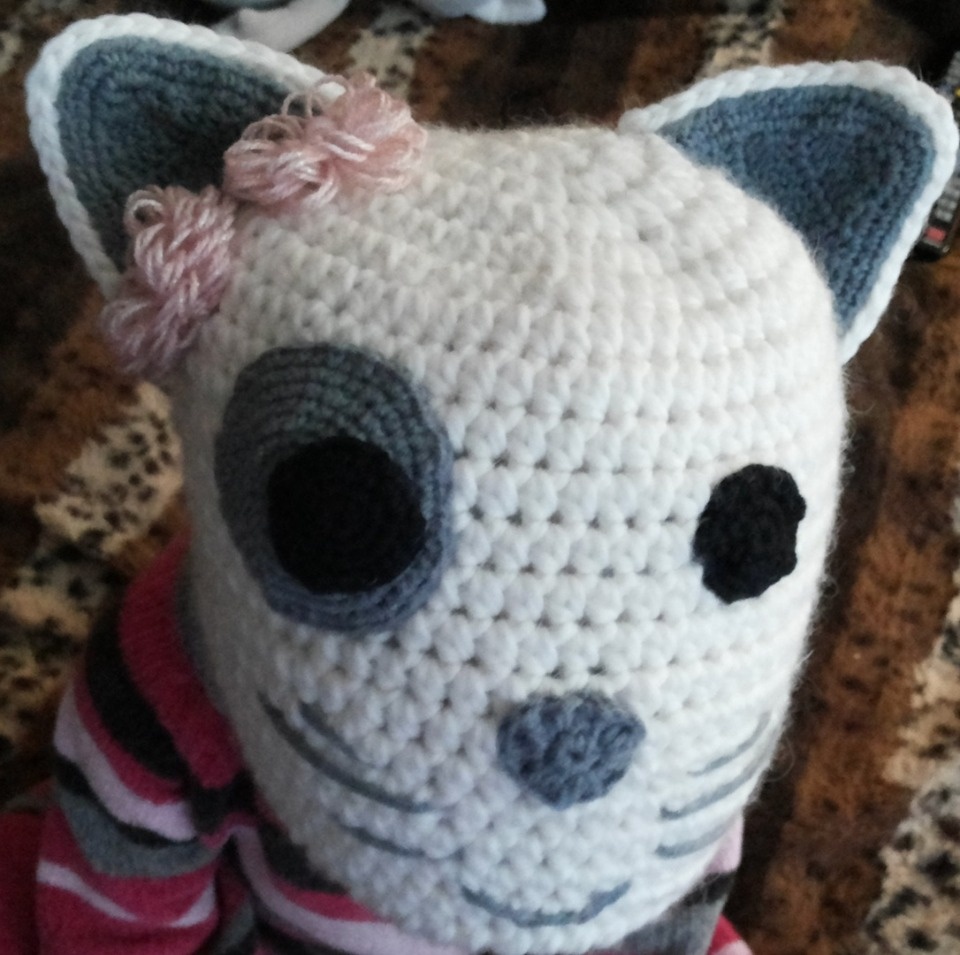 Тёплые шапочки-мышки от мастера Галины Кириенко ждут посетителей ярмарки «ART-ель»