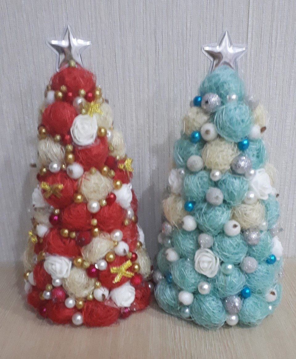 Для новогодней ярмарки «ART-ель» мастер Ольга Дастик изготовила ёлки в стиле артишок Для новогодней ярмарки «ART-ель» мастер Ольга Дастик изготовила ёлки в стиле артишок