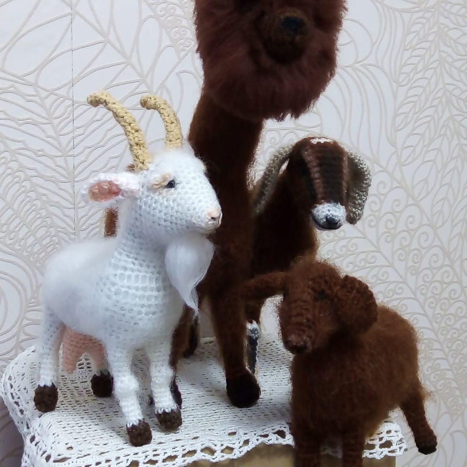 Большие игрушки приготовила для новогодней ярмарки «ART-ель» мастер Надежда Швайкова Большие игрушки приготовила для новогодней ярмарки «ART-ель» мастер Надежда Швайкова