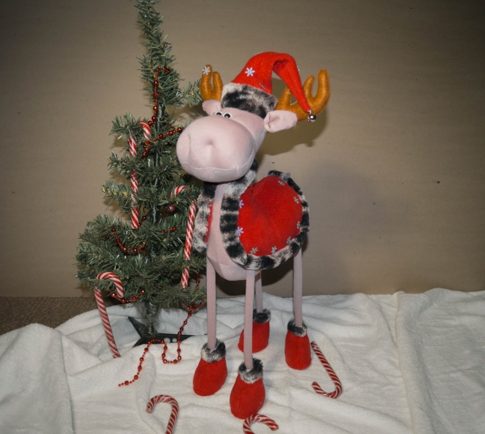 Игрушки из флиса и авторские куклы приготовила для ярмарки «ART-ель» мастер Оксана Мельник Игрушки из флиса и авторские куклы приготовила для ярмарки «ART-ель» мастер Оксана Мельник