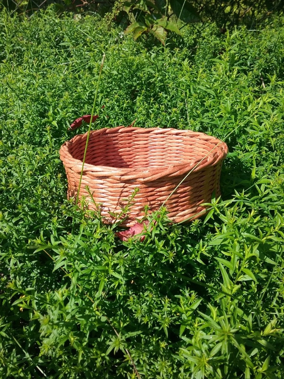 Плетеные мешочки из бумажной лозы выставит на ярмарке «ART-ель» мастер Ирина Губанова