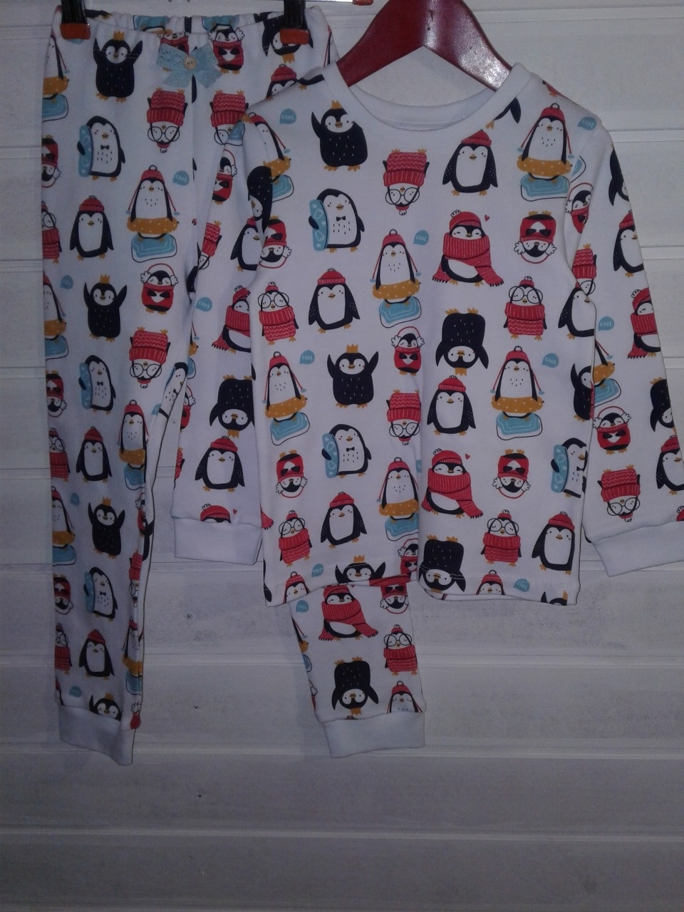 Теплые пижамки, домашние платья и костюмы с новогодними принтами подготовила для ярмарки «ART-ель» Ульяна Васильева Теплые пижамки, домашние платья и костюмы с новогодними принтами подготовила для ярмарки «ART-ель» Ульяна Васильева